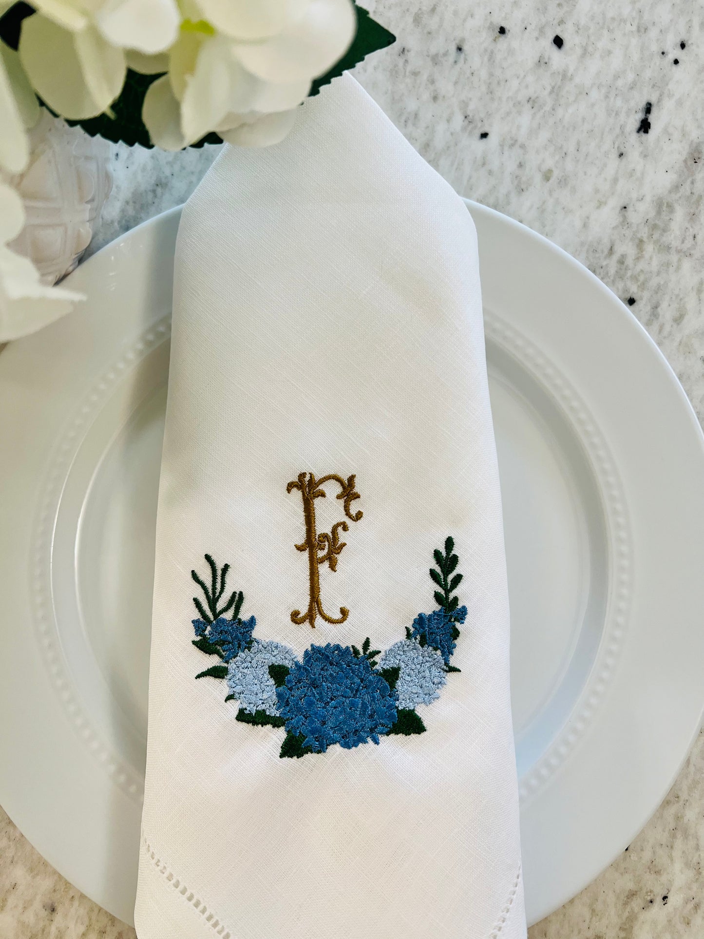 Hydrangea Swag Monogrammed Dinner Napkin