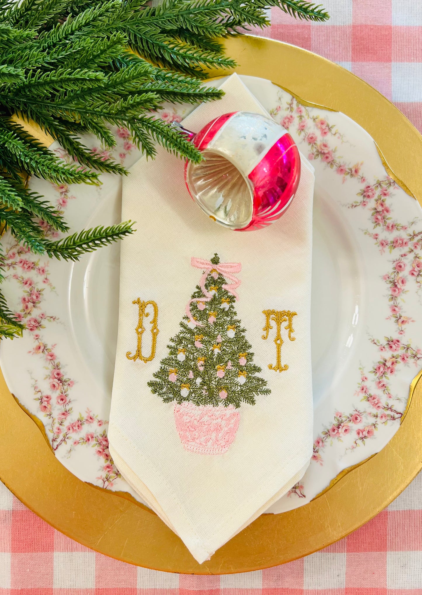 Chinoiserie Christmas Tree and Monogram Dinner Napkin